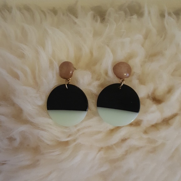 COPY - Earring bundle - Picture 7 of 8